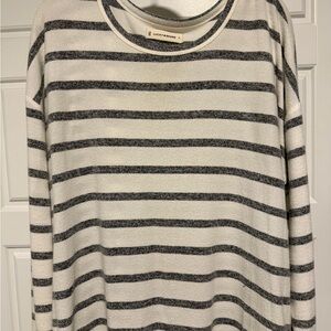 Lucky Brand Women's Long Sleeve Striped Top - Gray and Cream